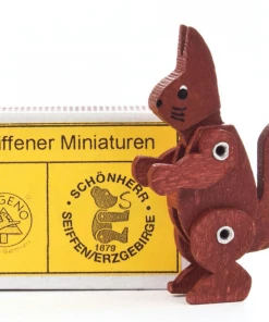 Frankenmuth Clock Company German Souvenirs 029/014 - Matchbox: Squirrel
